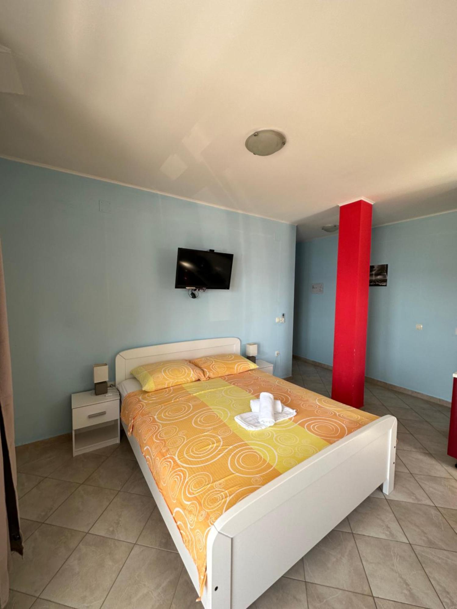 Apartments Palinic เคล็ค ภายนอก รูปภาพ
