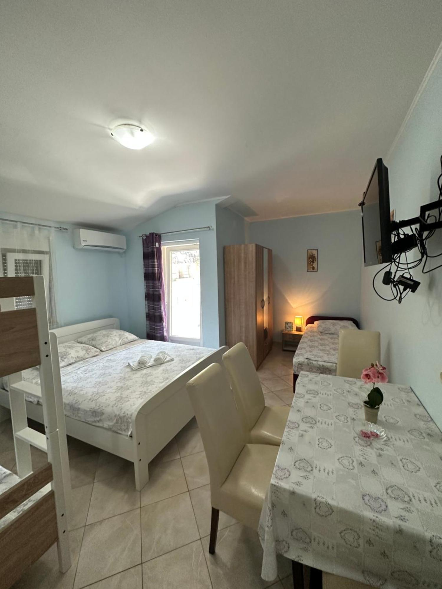 Apartments Palinic เคล็ค ภายนอก รูปภาพ